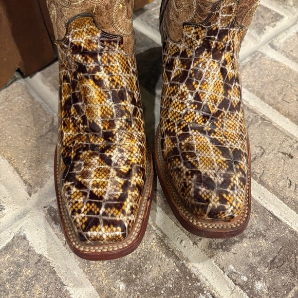 Ferrini Women’s Leather Faux Snakeskin Cowboy Boots Size 7 - Picture 8 of 14